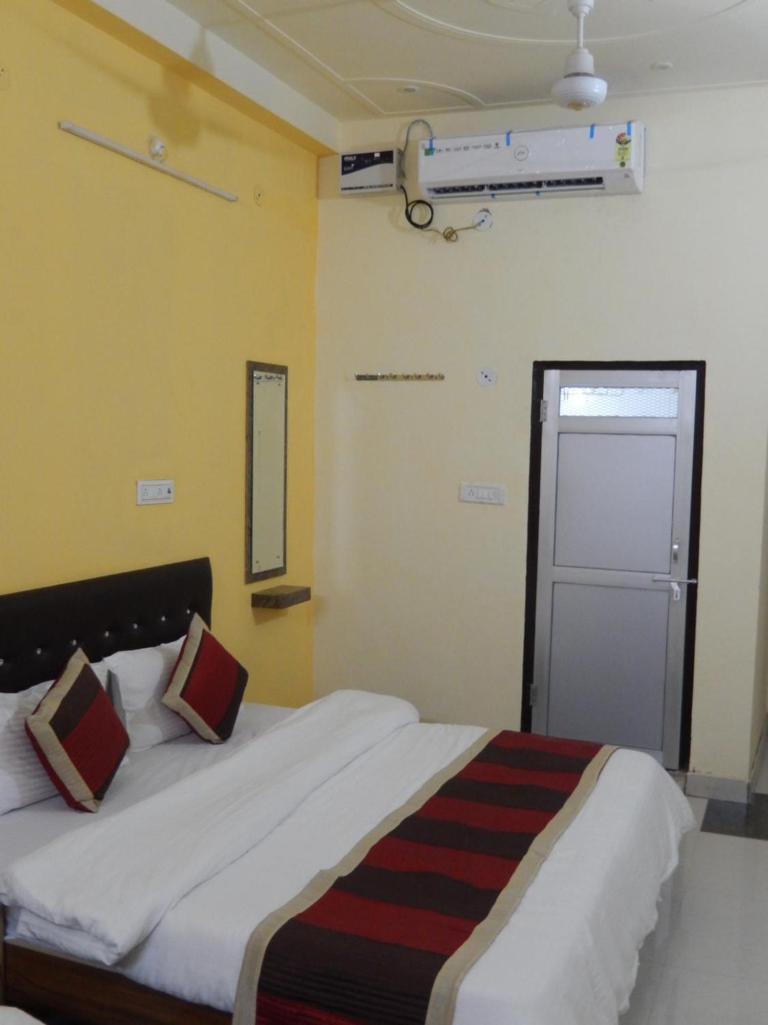 Ranthambhore Tiger Hut Sawai Madhopur Ngoại thất bức ảnh