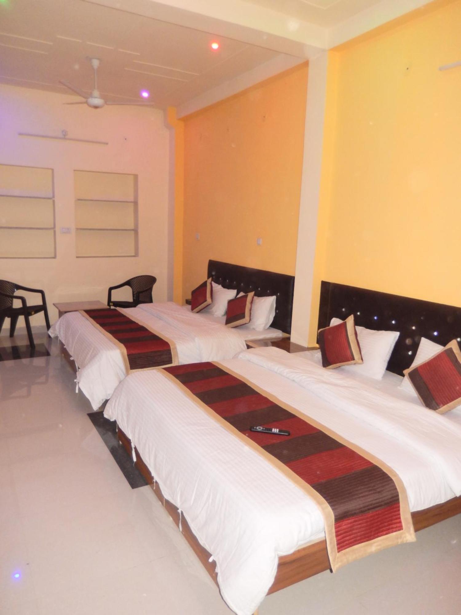Ranthambhore Tiger Hut Sawai Madhopur Ngoại thất bức ảnh